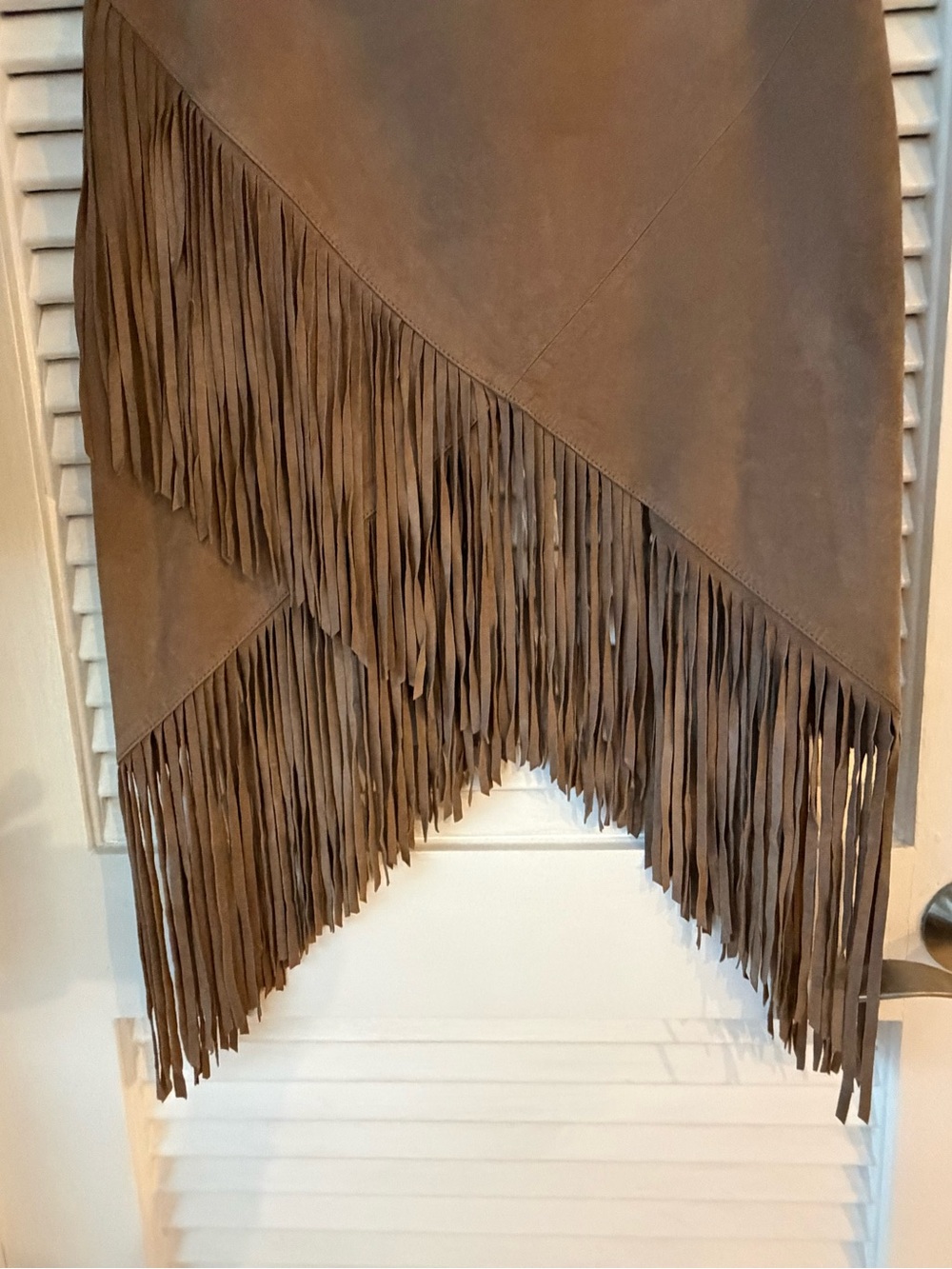 Walter Baker Faux Suede Asymmetrical Fringed Skirt- like new - Picture 3 of 8